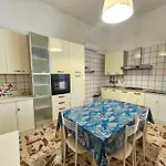 Appartement Daisy House *