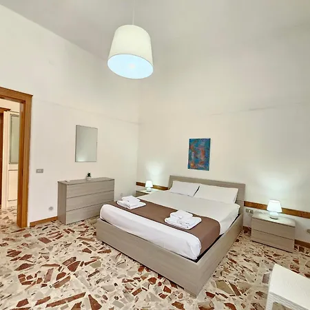 Apartament Daisy House *
